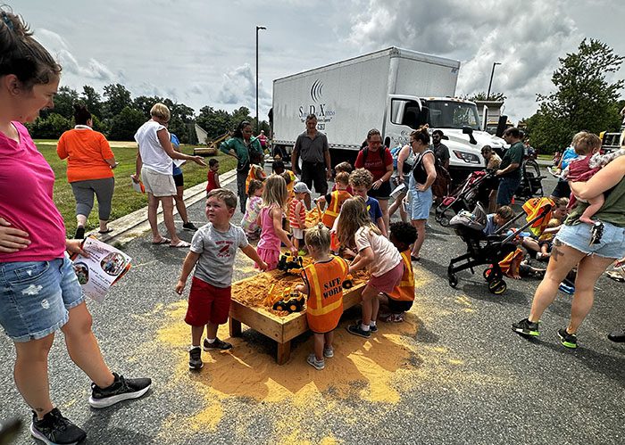 touch a truck event at the sandboxes<br />
